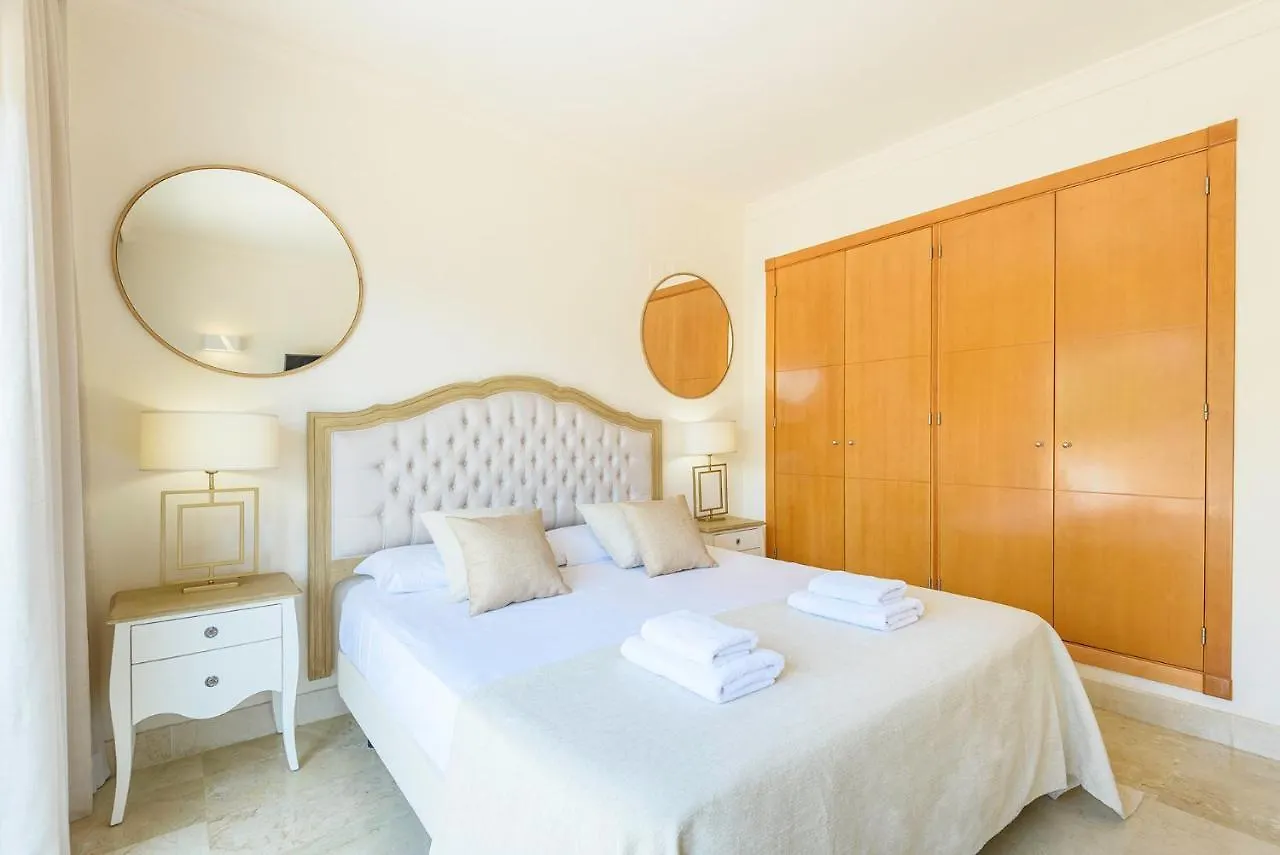 Alcam Aloha Deluxe 42 Apartment Marbella