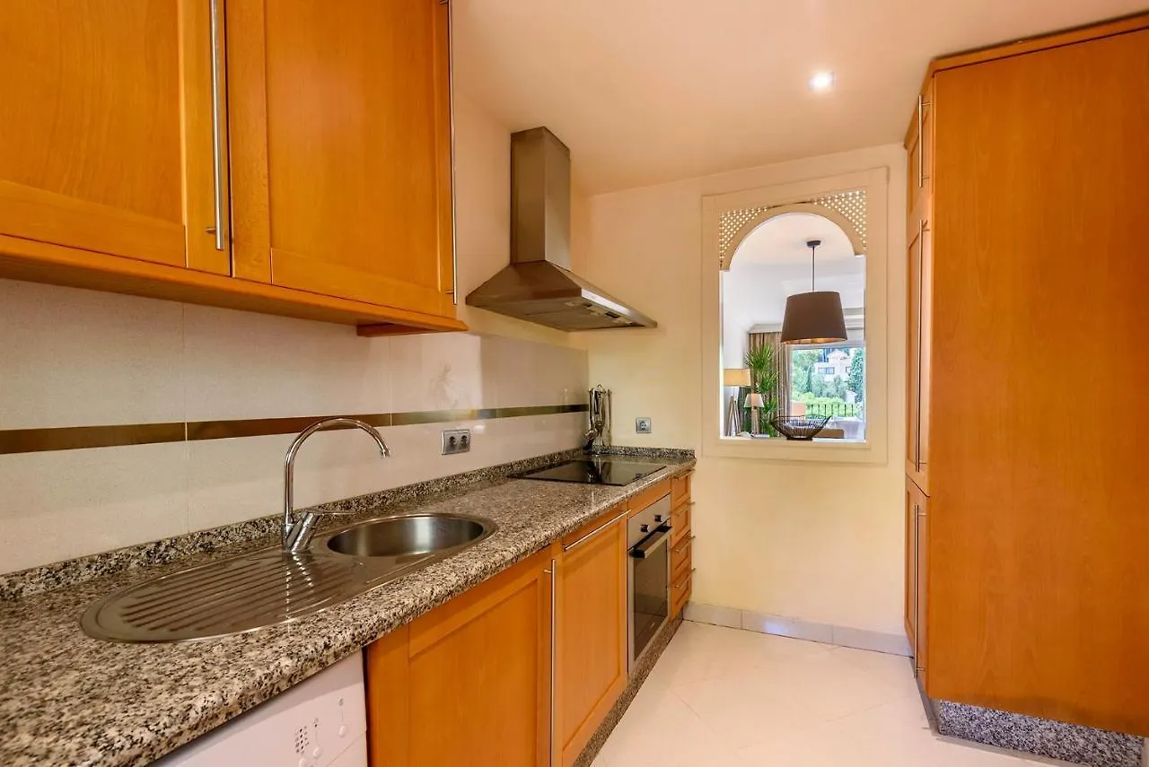 Alcam Aloha Deluxe 42 Apartment Marbella