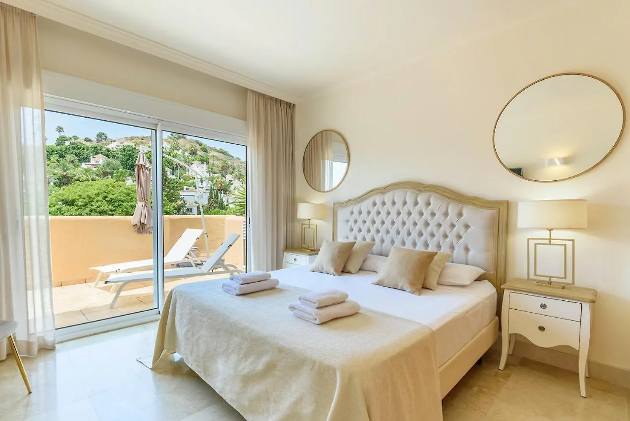Alcam Aloha Deluxe 42 Apartment Marbella