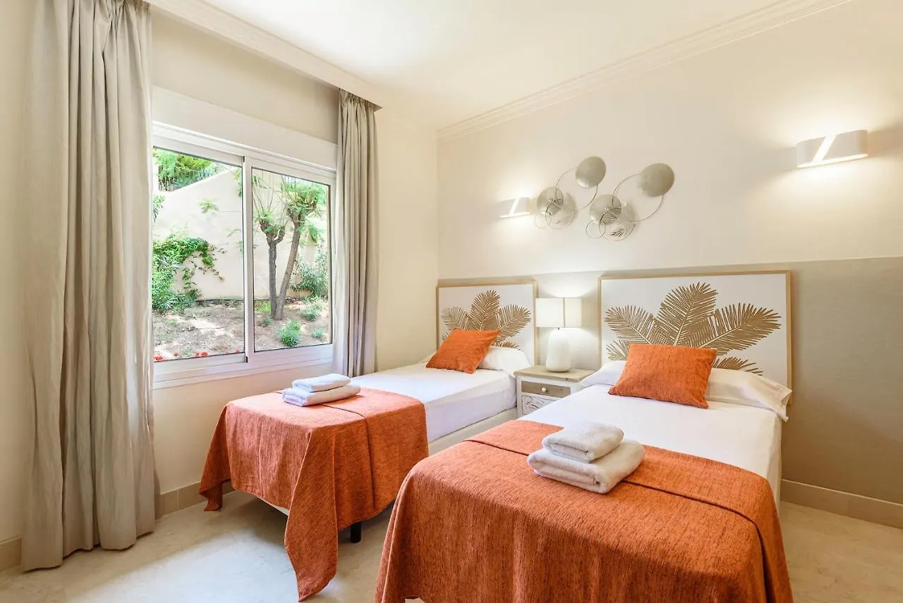 Alcam Aloha Deluxe 42 Apartment Marbella Spain