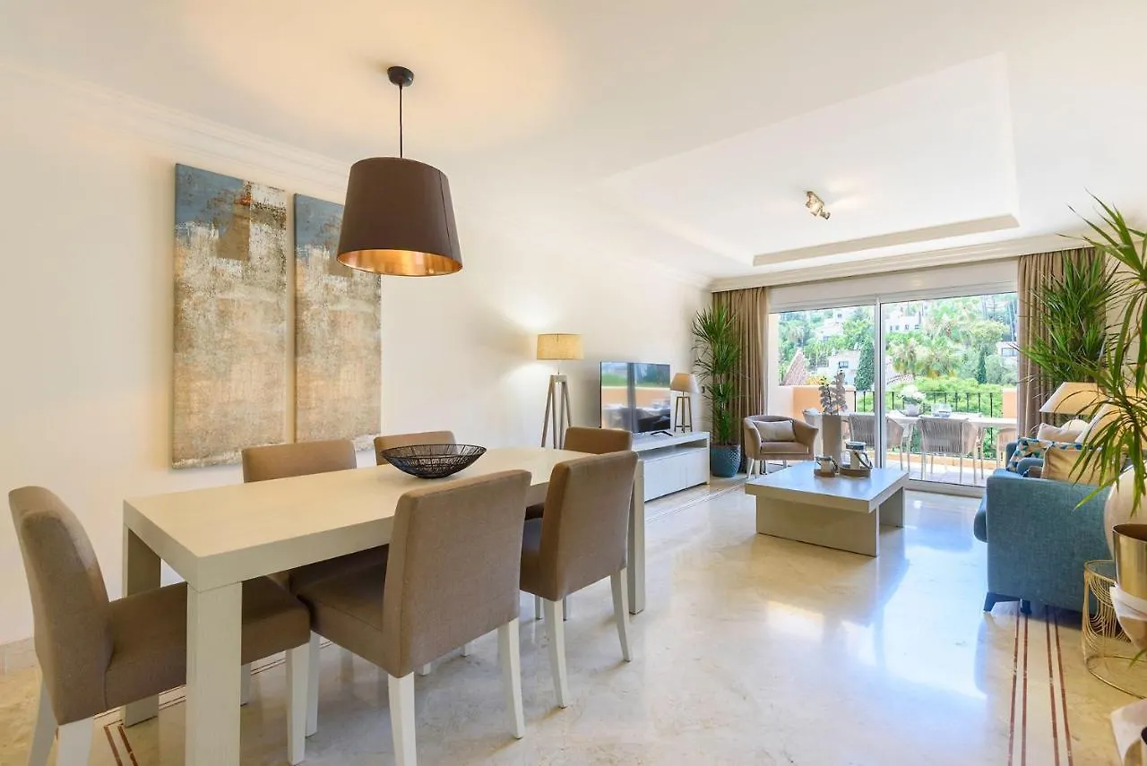 Alcam Aloha Deluxe 42 Apartment Marbella